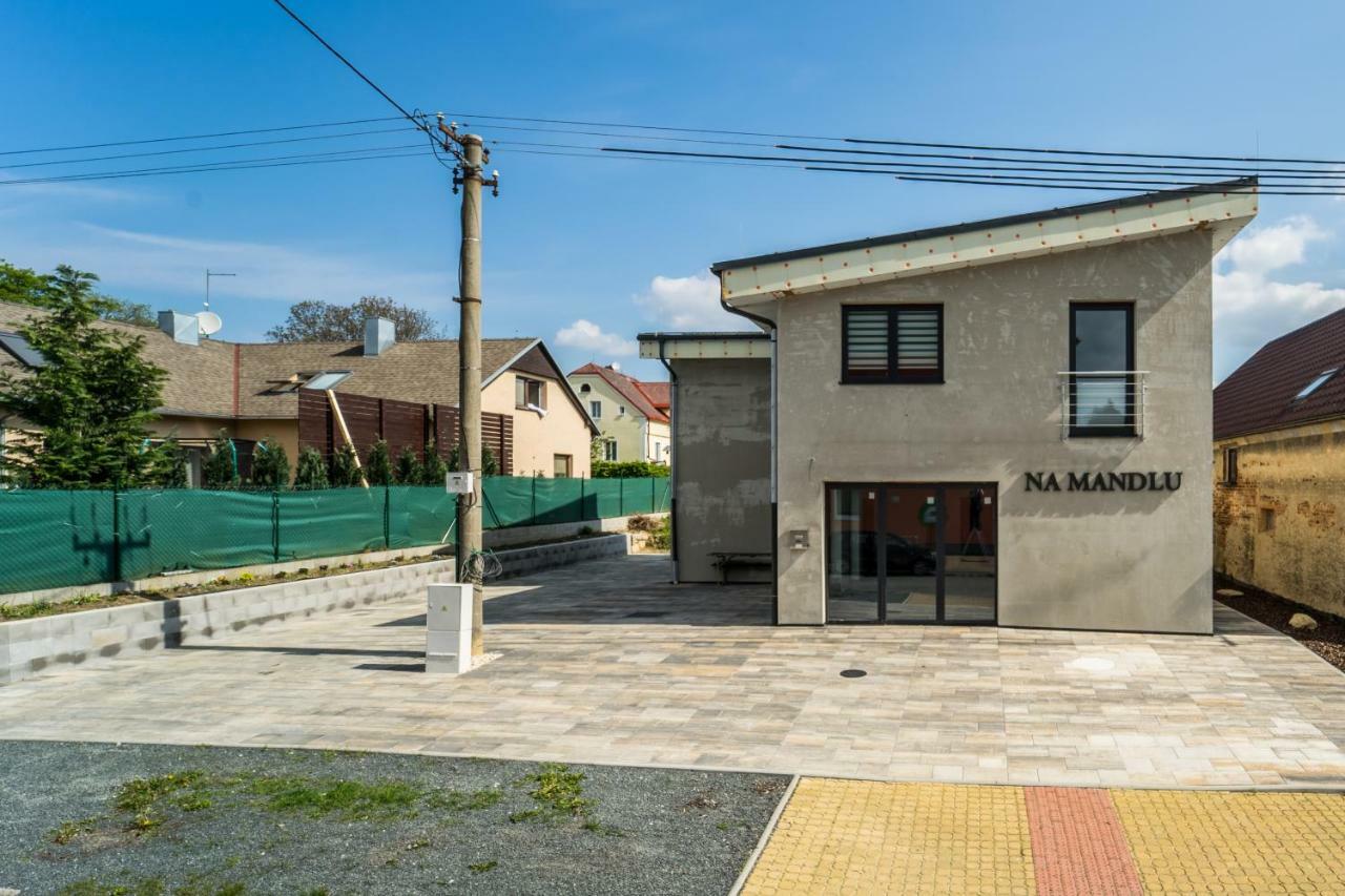 Drmoul Na Mandlu酒店 外观 照片